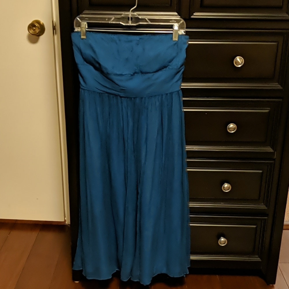 Strapless semi-formal